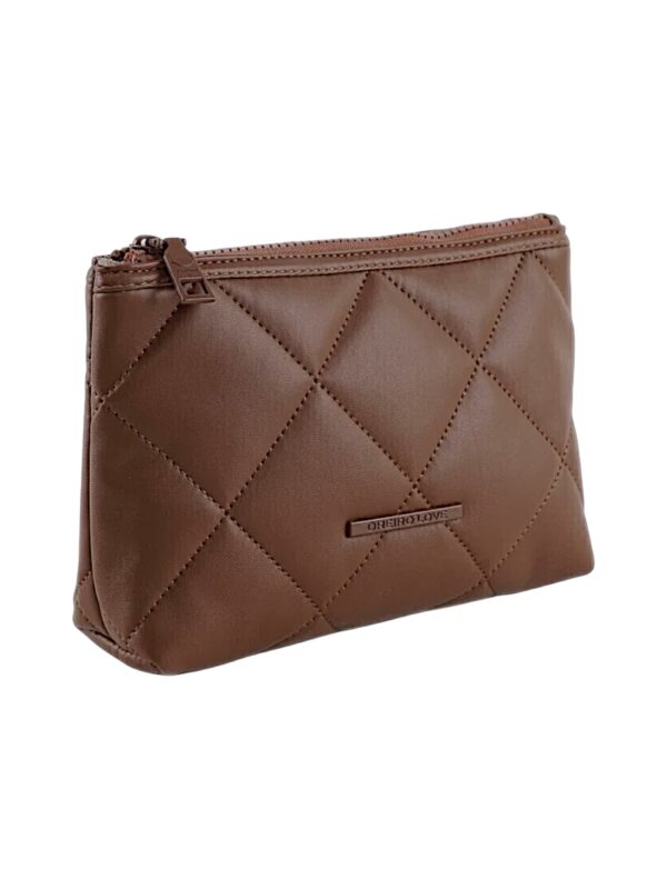 Alternative view of Portacosméticos Oreiro