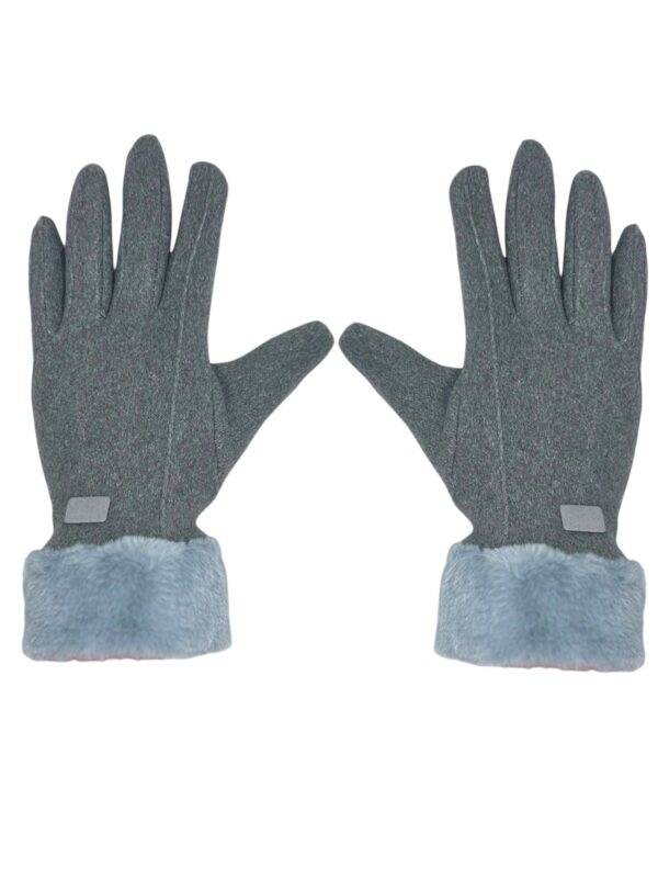 Alternative view of Guantes CH