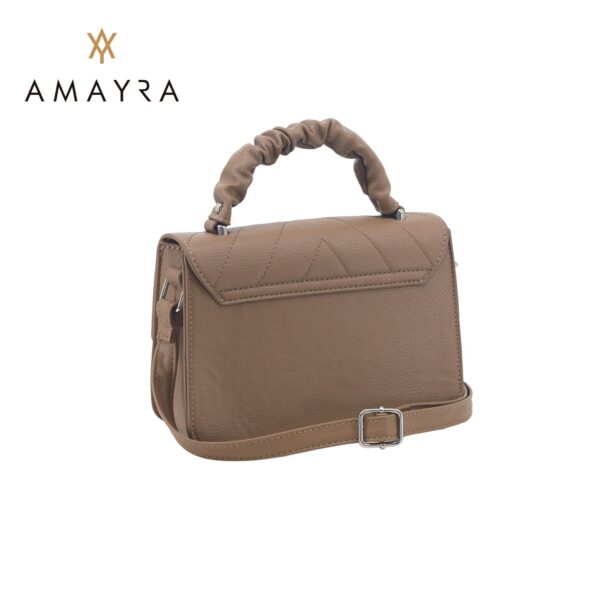 Alternative view of Cartera Amayra