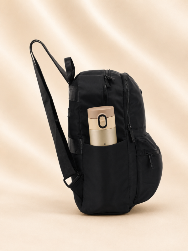 Alternative view of Mochila Amayra
